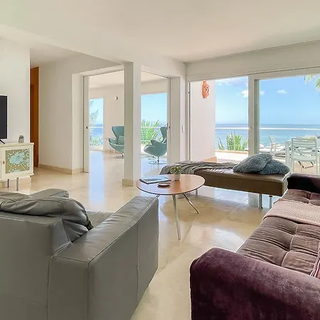 Nueva Suecia 716 Apartman *